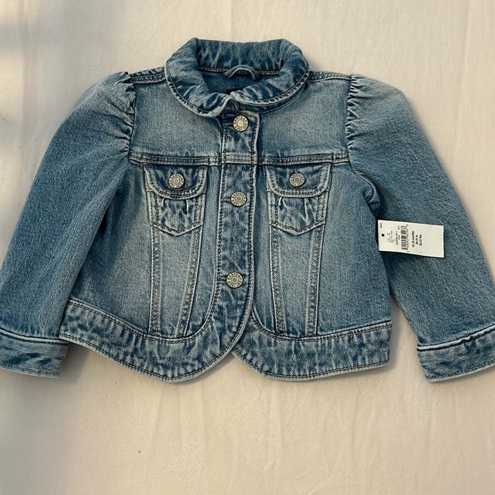 Baby Gap toddler baby Jean jacket. 12-18 months. New with tags.